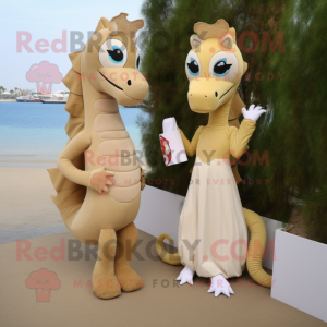 Beige Sea Horse mascotte...