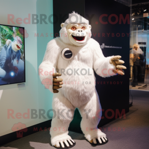 Orange Gorilla mascot costume character dressed with a Running Shorts and  Ties - Mascot Costumes -  Sizes L (175-180CM)