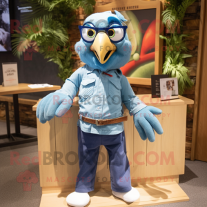 Sky Blue Macaw maskot...