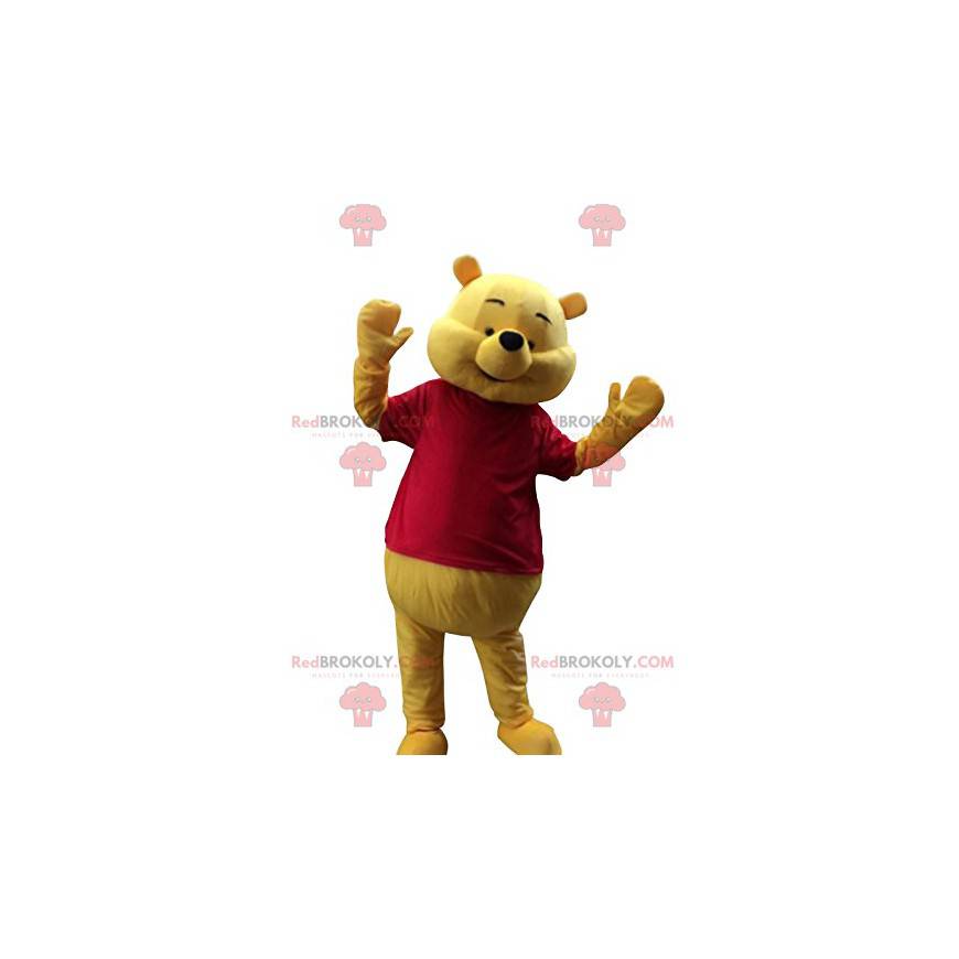 Winnie the Pooh Maskottchen glücklich mit seinem roten T-Shirt