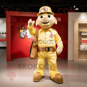 Gold Fire Fighter mascotte...