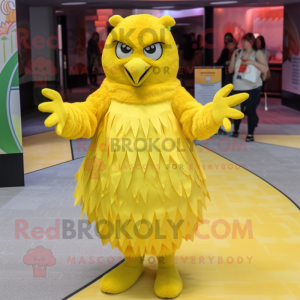 Lemon Yellow Hawk maskot...