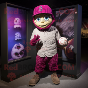 Magenta Mummy maskot...