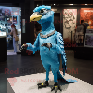 Cyan Falcon maskot kostume...