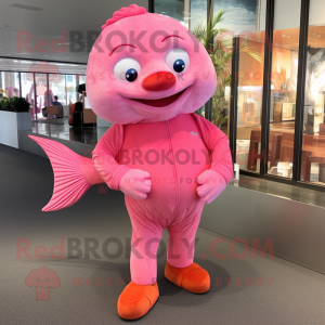 Pink Goldfish maskot...