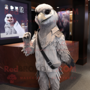 Silver Falcon mascotte...