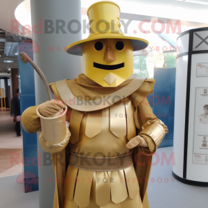 Gold Medieval Knight maskot...
