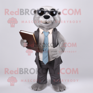 Grey Otter maskot kostume...