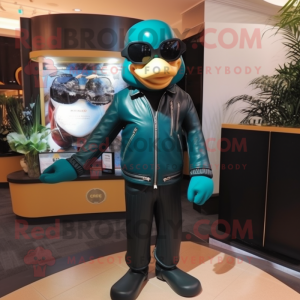 Teal Hourglass maskot...