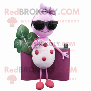 Rosa Grape maskot...