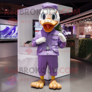 Purple Goose mascotte...