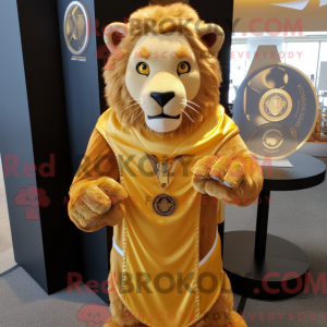 Gold Tamer Lion maskot...