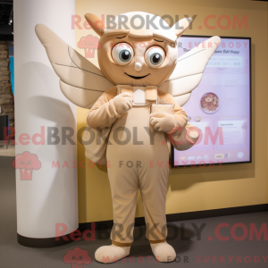 Tan Tooth Fairy maskot...