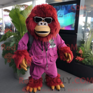 Magenta orangutang maskot...