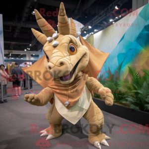 Máscara de Triceratops Tan...
