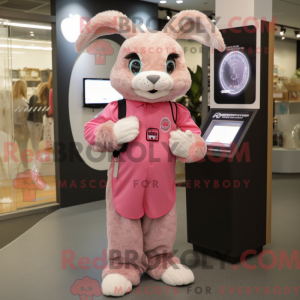 Pink Wild Rabbit maskot...