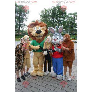 2 maskotki, brązowy lew i szaro-biały królik - Redbrokoly.com
