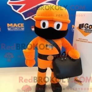 Orange Para Commando maskot...