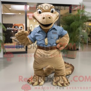 Tan Titanoboa maskot...