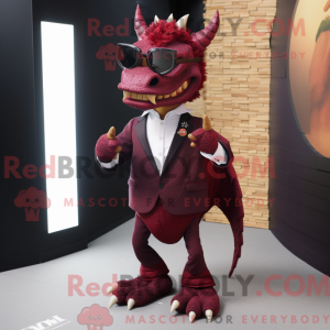 Maroon Dragon maskot...