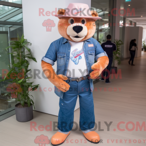 Peach Panther maskot...