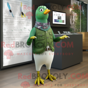 Forest Green Pigeon maskot...