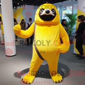 Gul Giant Sloth maskot...