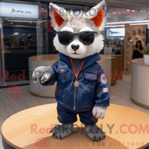 Maskotka Navy Fox w postaci...