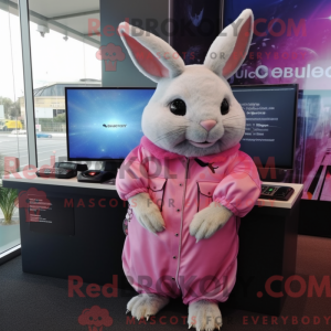 Pink Chinchilla maskot...