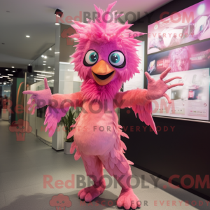 Pink Harpy maskot kostume...