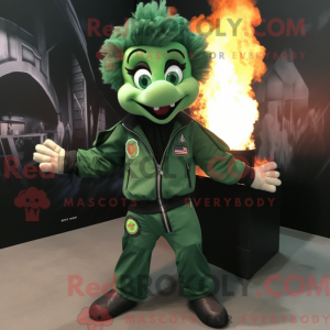Green Fire Eater maskot...