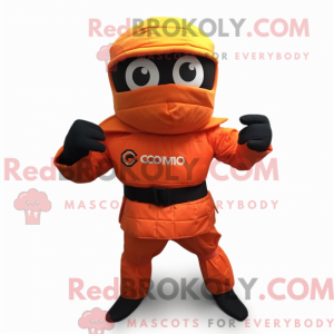 Orange Commando maskot...