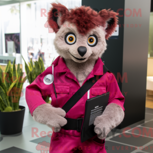 Magenta Lemur maskot...