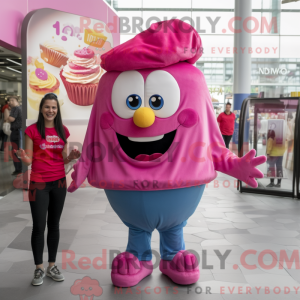 Magenta Cupcake maskot...