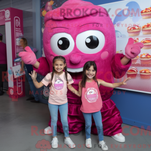 Magenta Cupcake maskot...