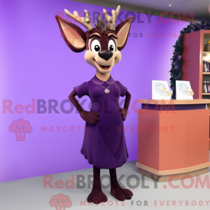 Máscara de veado roxo com...