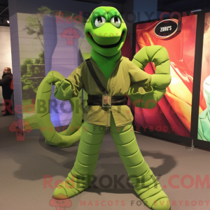 Limegrønn...