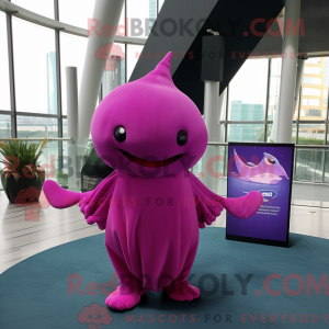 Magenta Stingray maskot...