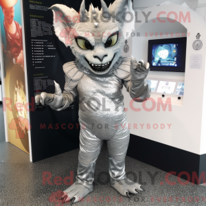 Sølv Gargoyle maskot...