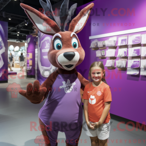 Lilla Roe Deer maskot...
