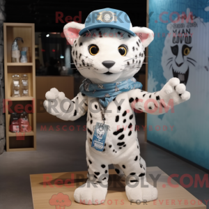 Uma figura de máscara de...