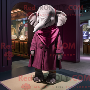 Maroon Elephant maskot...