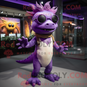 Personaggio mascotte viola...