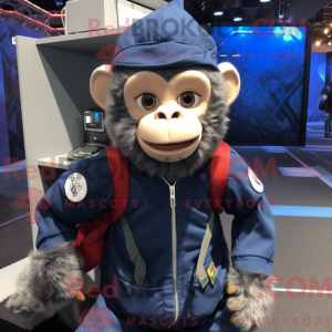 Postava maskota Navy Monkey...