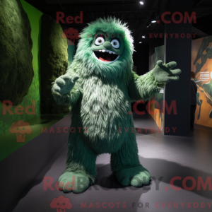 Forest Green Yeti maskot...