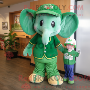 Zielony elefant maskot...
