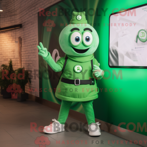 Personaggio mascotte verde...