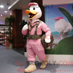Postava maskota Pink Goose...