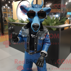 Personaggio mascotte blu...