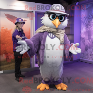 Lavender Hawk Maskottchen...